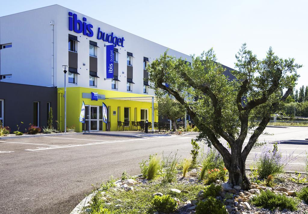 Hotel Ibis Budget Porte De Camargue Saint-Martin-de-Crau Zewnętrze zdjęcie